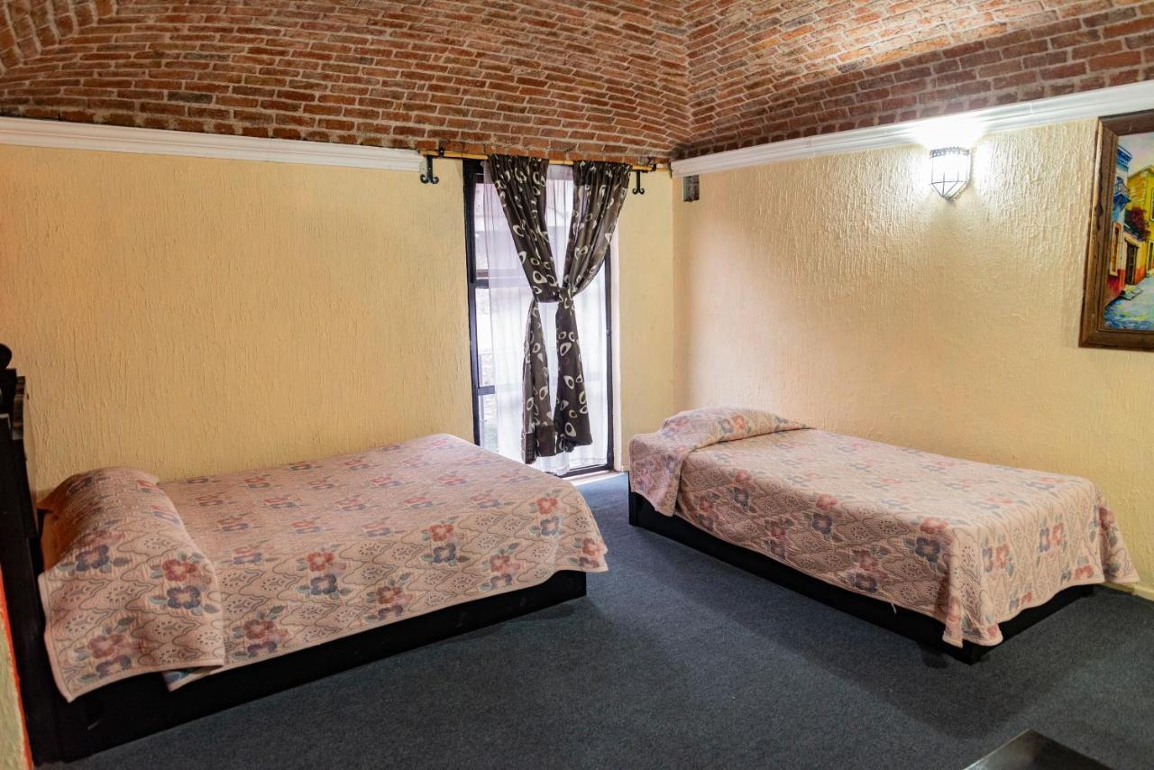 Hotel Hacienda De Cobos *